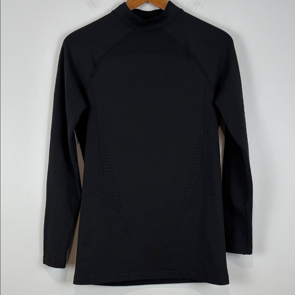 Under Armour Rush Women’s Small Coldgear Black Performance Top Long Sleeve Run